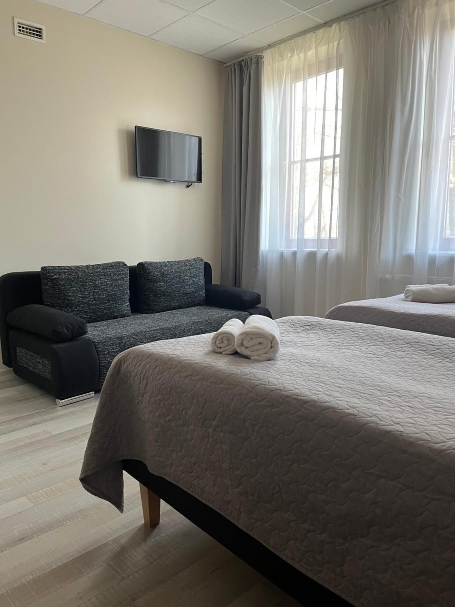 Hotel Paernu Jahtklubi Kuelalistemaja Esterno foto